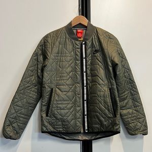 Nike Womens Quilted Black Insulated Primaloft Jacket